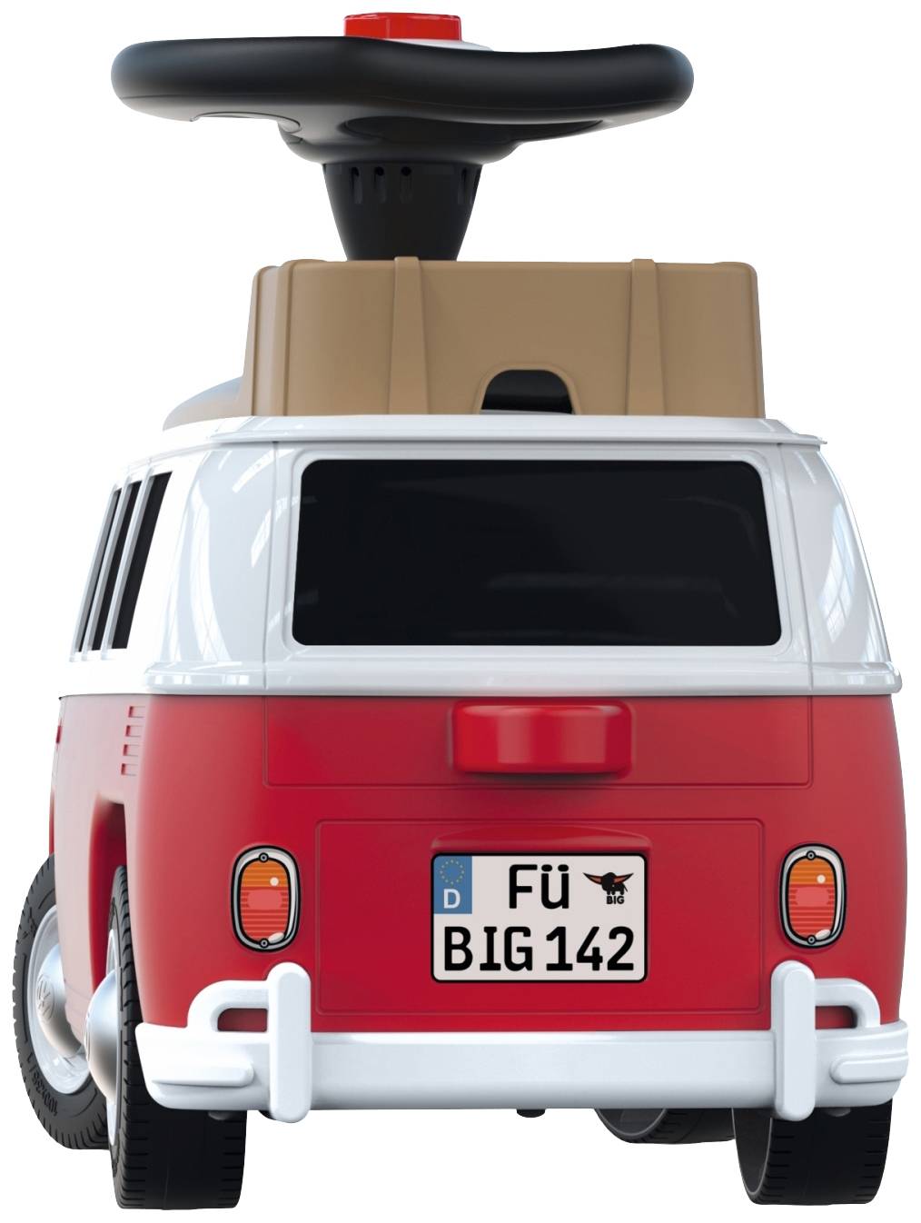 Ein rotes Spielzeugauto in Form eines Kleinbusses mit Lenkrad oben. Auf dem Nummernschild steht 'Fü BIG142'.