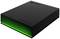 Externe Festplatte mit Xbox-Logo und Seagate-Schriftzug, schwarze Oberfläche, grüne Lichtleiste an der Unterseite.