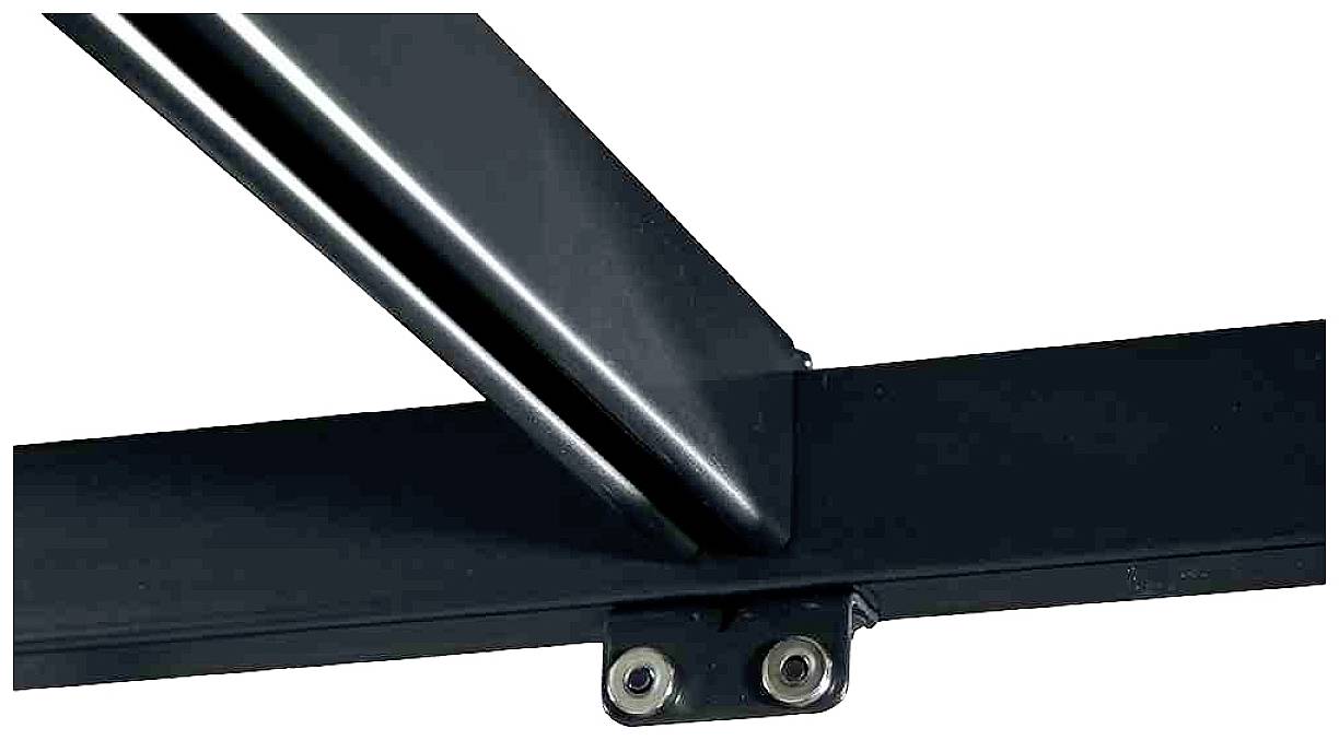 Nahaufnahme von zwei sich kreuzenden Metallstangen mit Schraubverbindungen, die möglicherweise zur Unterstützung oder Konstruktion dienen.