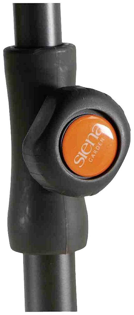 Ein schwarzer Griff mit einer roten Taste, die mit 'Siena Garden' beschriftet ist, an einem Metallstab.