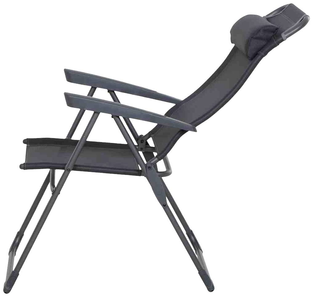 Ein zusammenklappbarer Gartenstuhl aus schwarzem Metall und Stoff mit verstellbarem Kopfkissen, seitlich betrachtet.