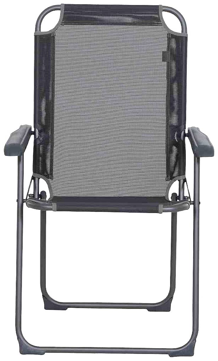 Ein schwarzer Klappstuhl mit Armlehnen und Netzgewebe-Sitzfläche, geeignet für den Einsatz im Freien.