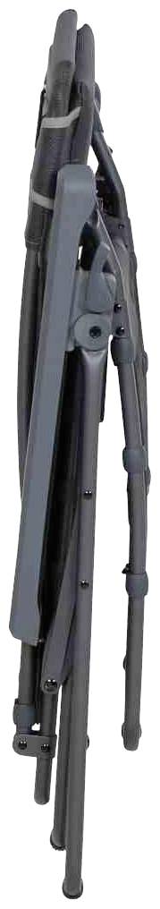 Zusammengeklappter schwarzer Stuhl mit schlankem Design.