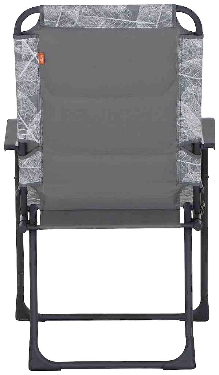 Ein grauer Klappstuhl mit gemusterten Seitenteilen. Geeignet für den Außenbereich und leicht transportierbar.