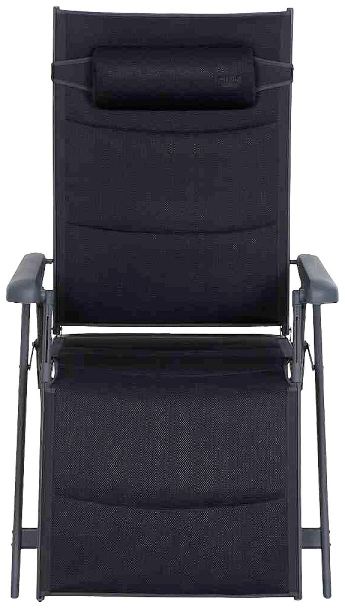 Ein klappbarer, schwarzer Liegestuhl mit Armlehnen und Kopfpolster, ideal für den Einsatz im Garten oder auf der Terrasse.