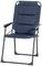 Blauer Klappstuhl mit Armlehnen, geeignet für draußen. Solide Konstruktion, rechteckige Rückenlehne, faltbar für einfachen Transport.