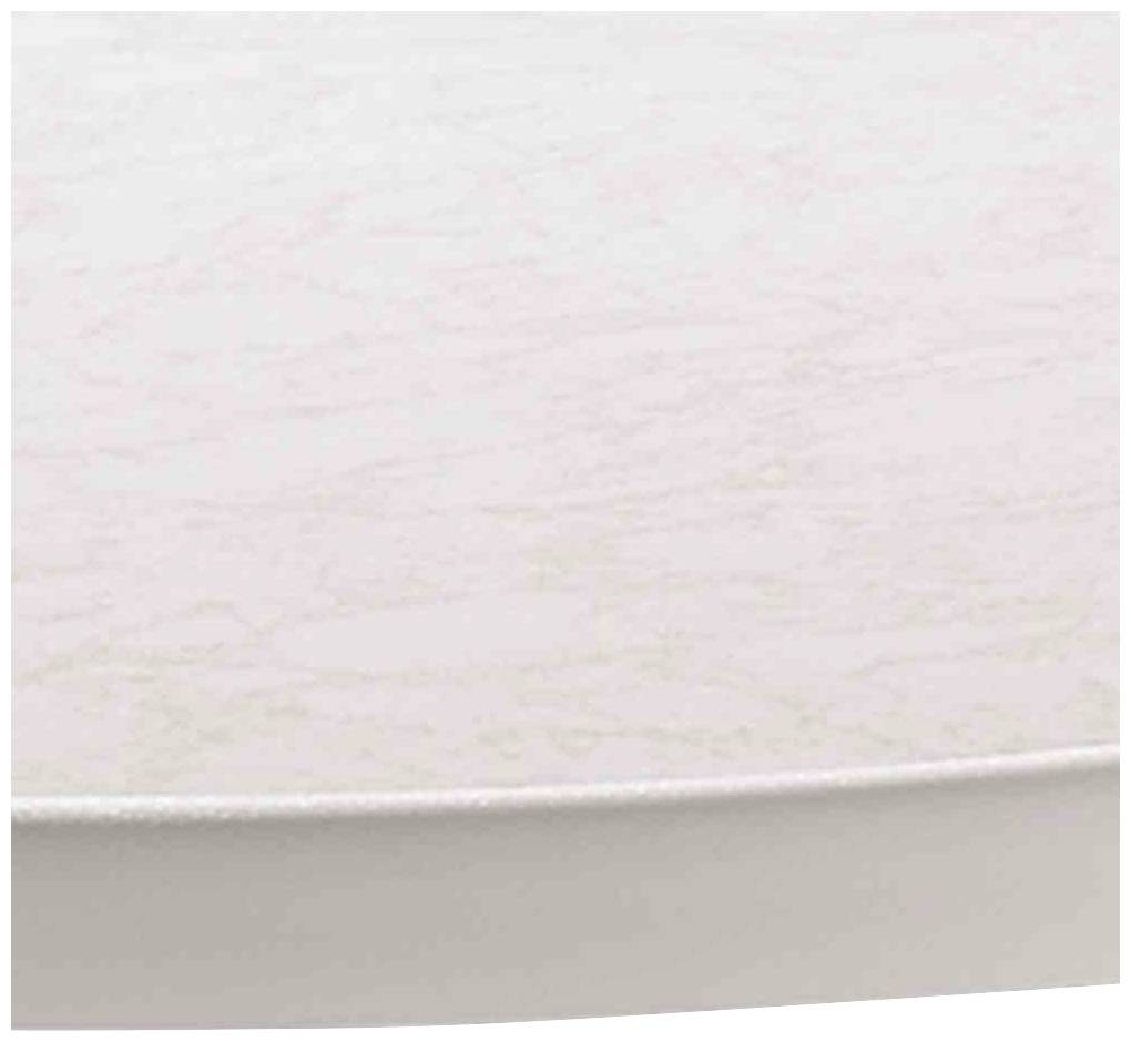 Ein weißer, runder Tisch mit einer glatten Oberfläche ohne sichtbare Objekte darauf.