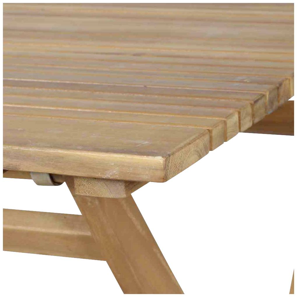 Holztisch mit Lattenkonstruktion, geeignet für den Außenbereich. Robust und wetterbeständig, ideal für Gärten oder Terrassen.