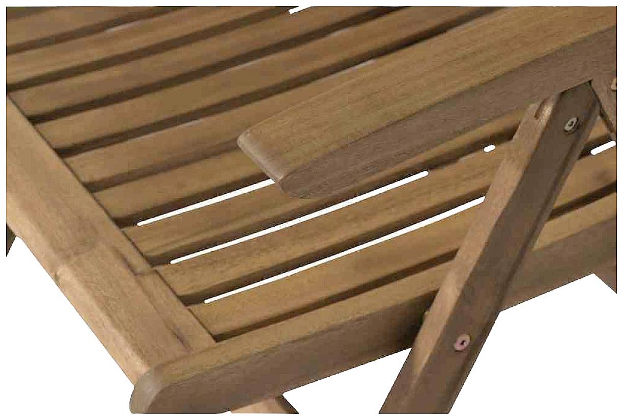 Ein hölzerner Stuhl mit Lattenstruktur, die Rückenlehne und Sitzfläche zeigt. Geeignet für den Außenbereich.