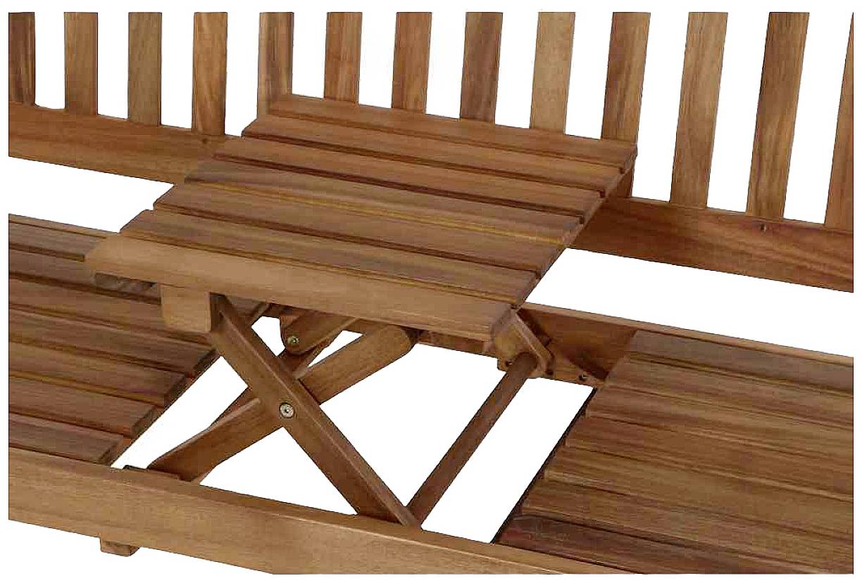 Holzbank mit integrierbarem Klapptisch in der Mitte, aus hellem Holz gefertigt, ideal für Gartenmöbelanwendungen.