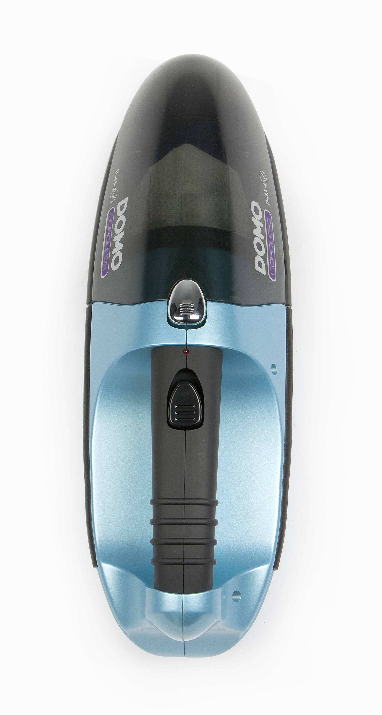 Ein kabelloser Handstaubsauger in blauer Farbe mit schwarzem Griff, geeignet für kleine Reinigungsarbeiten im Haushalt.