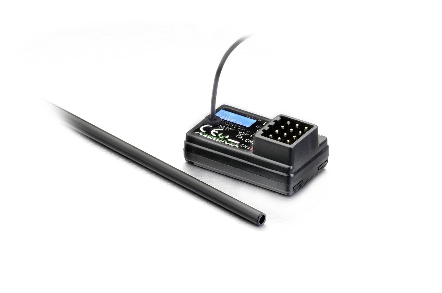 Ein kleines, rechteckiges elektronisches Gerät mit mehreren Anschlüssen und einem langen Kabel. Es könnte ein Sensor oder eine Steuerungseinheit sein.