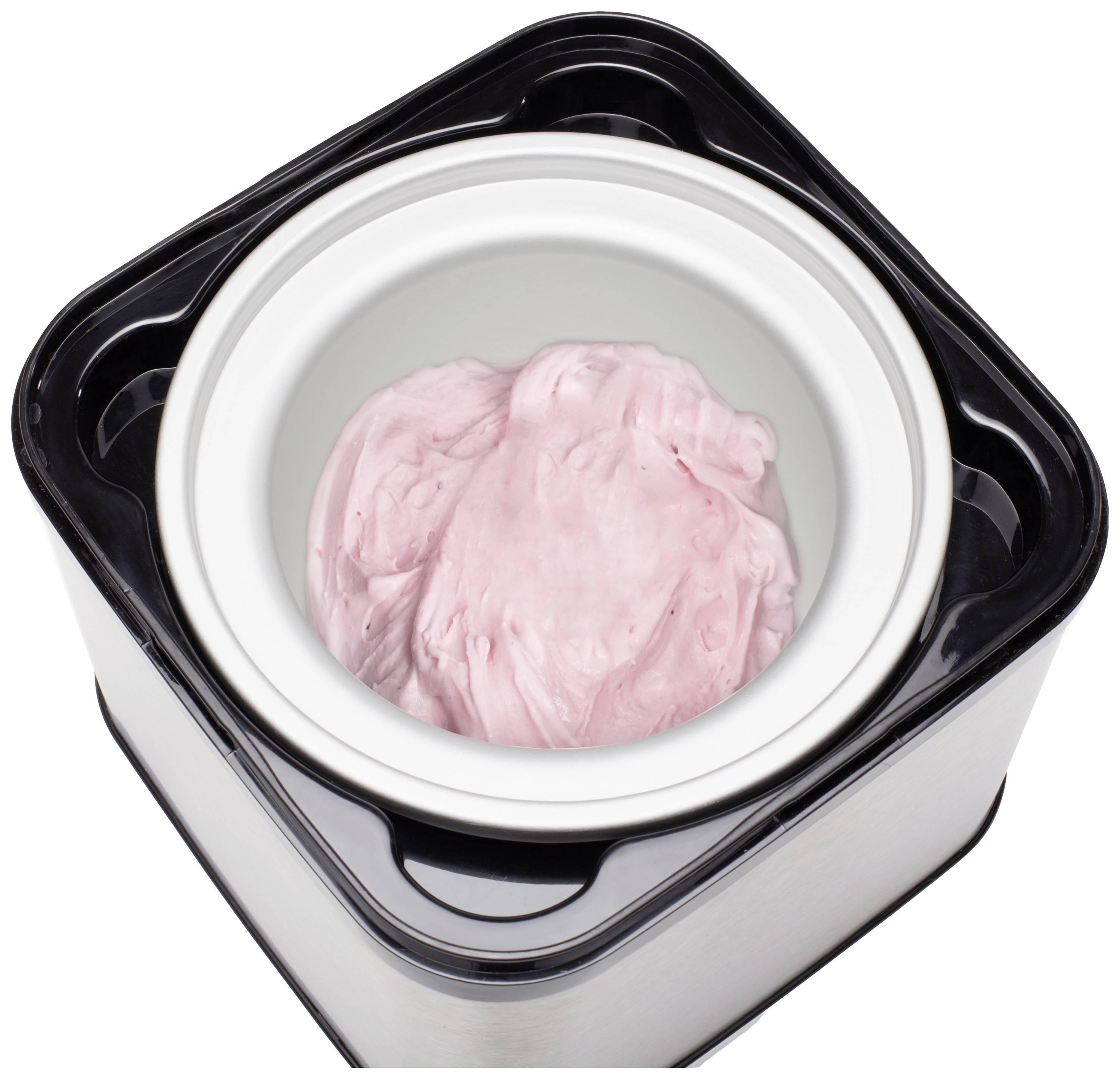 Ein Topf mit rosa Eiscremeblock in einer Eismaschine, von oben gesehen.