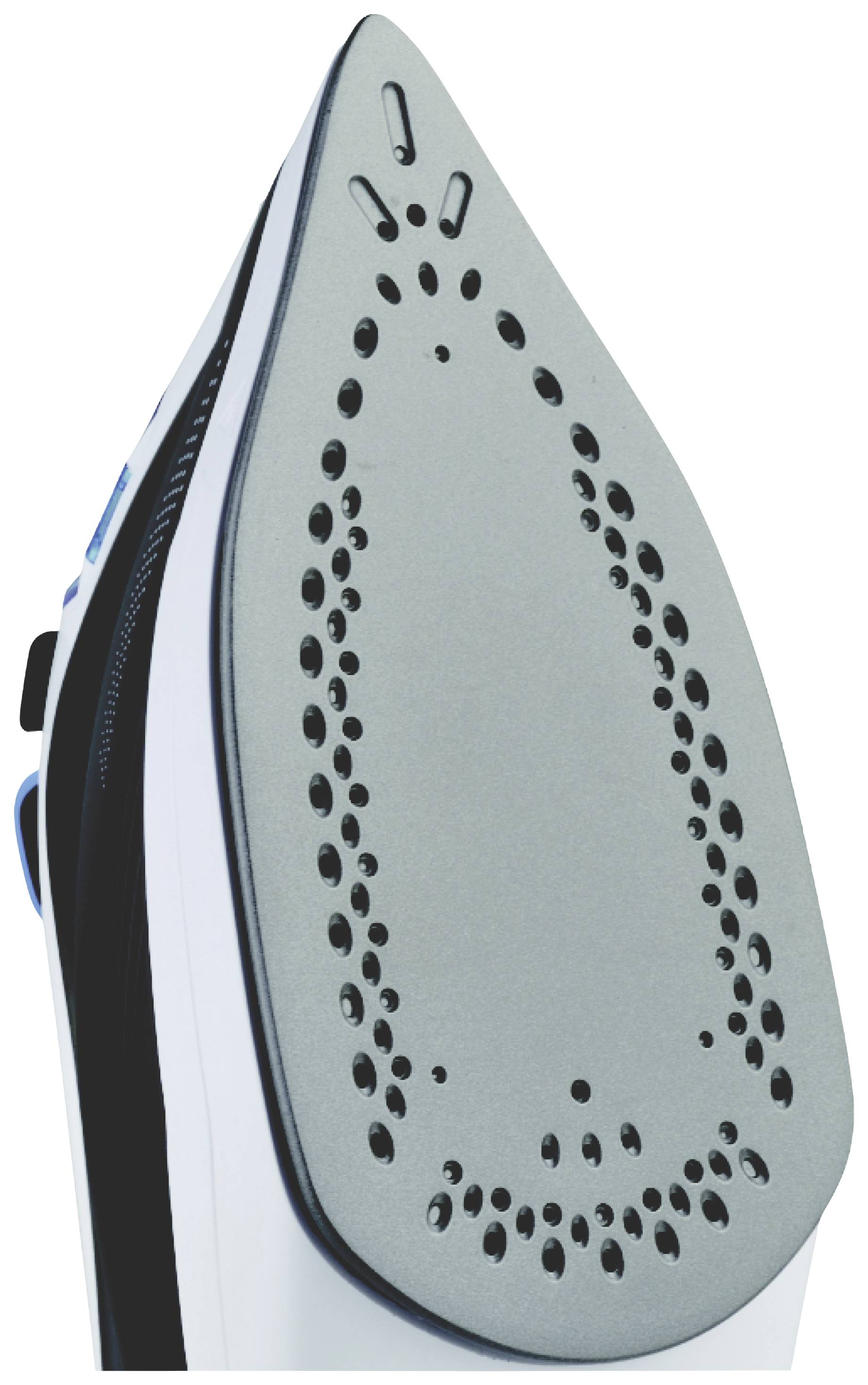 Bügeleisensohle mit mehreren Dampflöchern, Nahaufnahme. Geeignet für gleichmäßiges Bügeln von Kleidung durch Dampfaustritt.