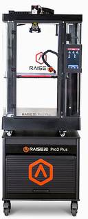 Raise3D Pro2 Plus 3D-Drucker, großer schwarzer Drucker auf Fahrwagen, Logo vorne.
