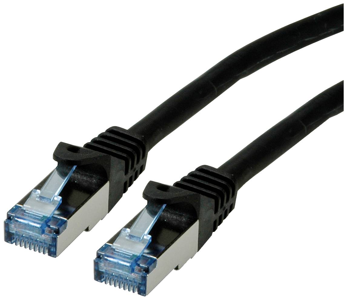 Zwei schwarze Ethernet-Kabel mit blauen Steckern, die zur Datenverbindung in Netzwerken verwendet werden.
