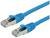 Zwei blaue Ethernet-Kabel mit RJ45-Steckern, geeignet für Netzwerkverbindungen und Datenübertragungen.
