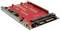 Eine rote SSD-Adapterplatine mit zwei Metallschienen an den Seiten, mehreren Anschlüssen und Leiterbahnen.