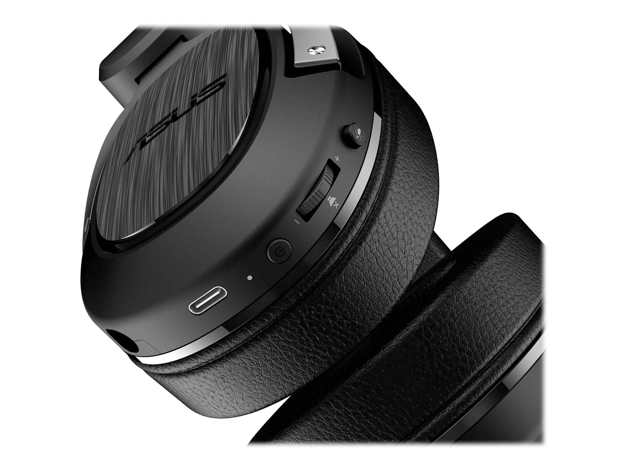 Nahaufnahme eines schwarzen Over-Ear-Kopfhörers; Anschluss und Bedienelemente sichtbar. Luxuriöses Design mit gepolsterten Ohrmuscheln.