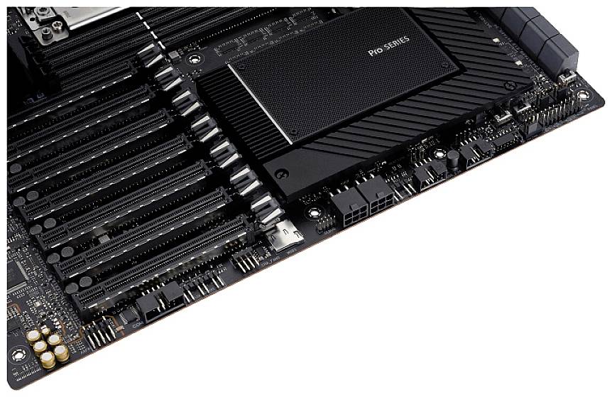 Computer-Mainboard mit mehreren RAM-Steckplätzen und PCIe-Erweiterungsslots, geeignet für Hochleistungsanwendungen und Server.