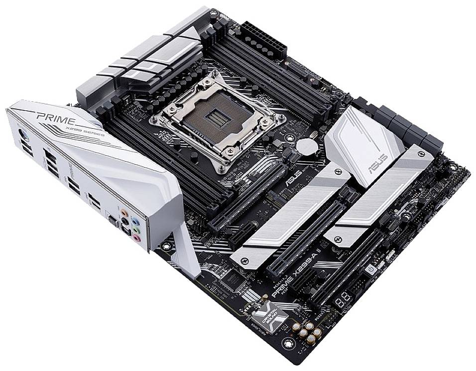 Ein Computer-Mainboard mit mehreren RAM-Steckplätzen, einem großen CPU-Sockel und verschiedenen Anschlüssen. Beschriftung: 'PRIME'.