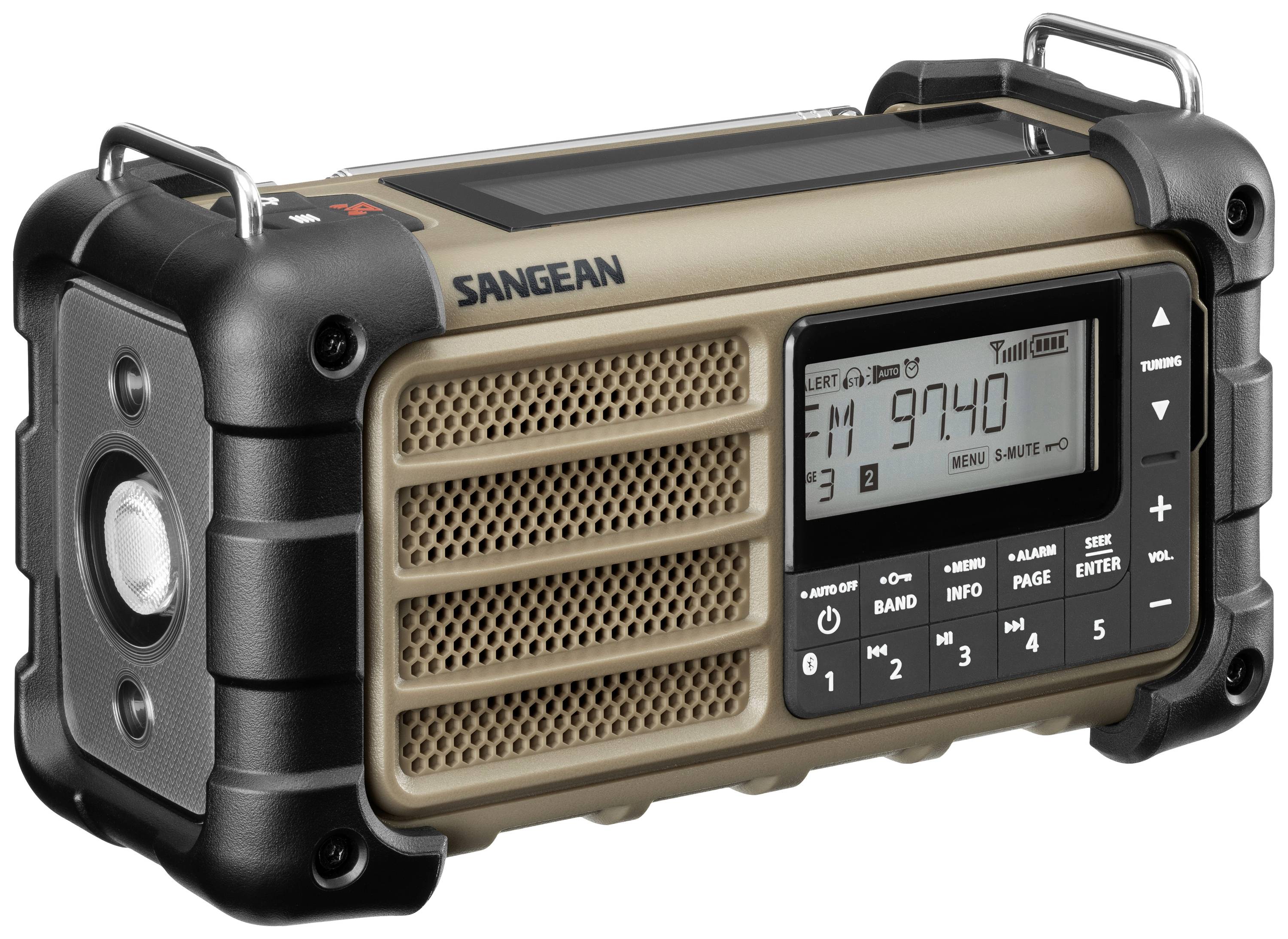 Robustes tragbares Radio mit digitalem Display, zeigt 'FM 97.4'. Knöpfe für Band, Info, Page, Set, Enter und ein Lautsprecher vorne.