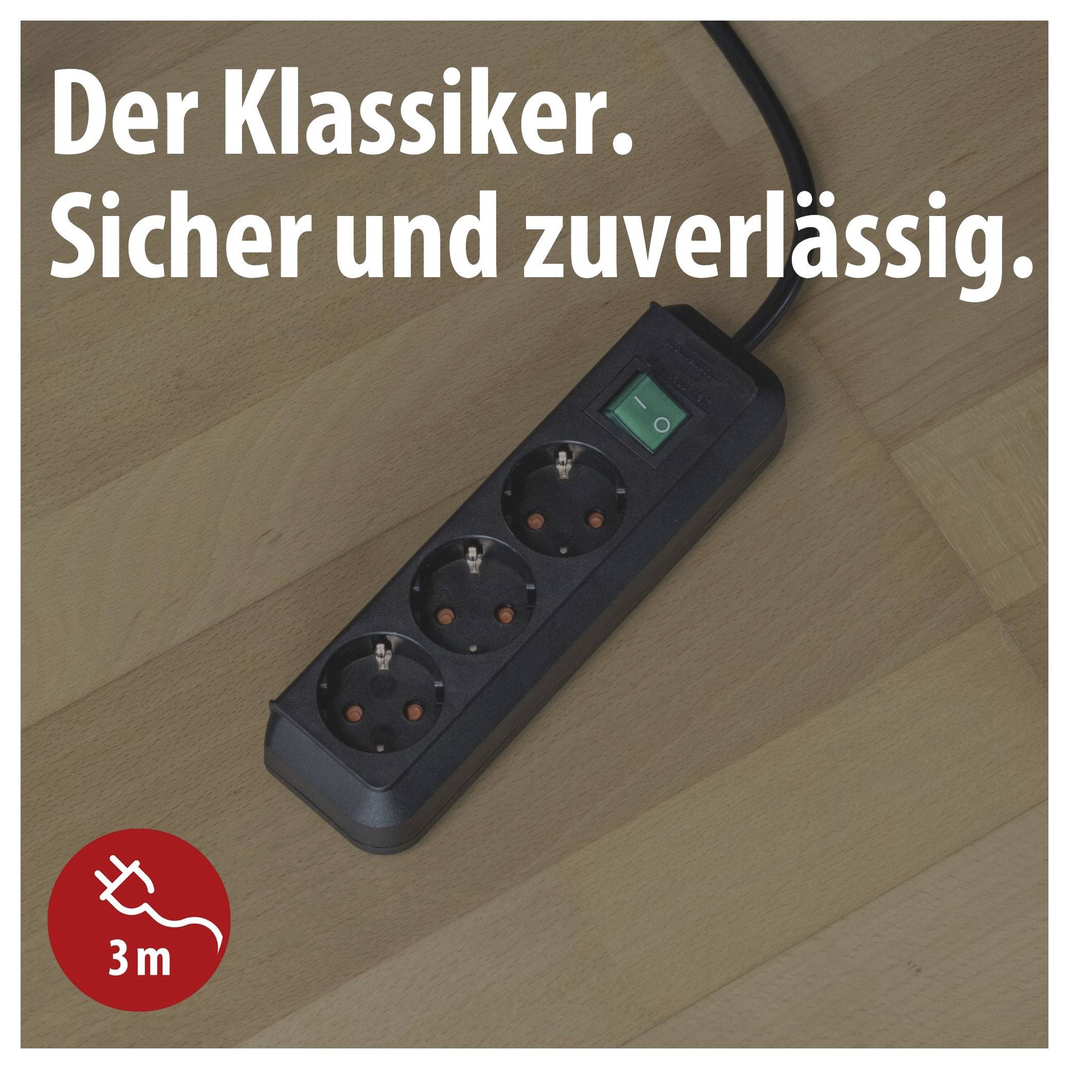 Mehrfachsteckdose mit Schalter auf Holzboden; Text: 'Der Klassiker. Sicher und zuverlässig.' sowie Symbol '3 m'.<br>