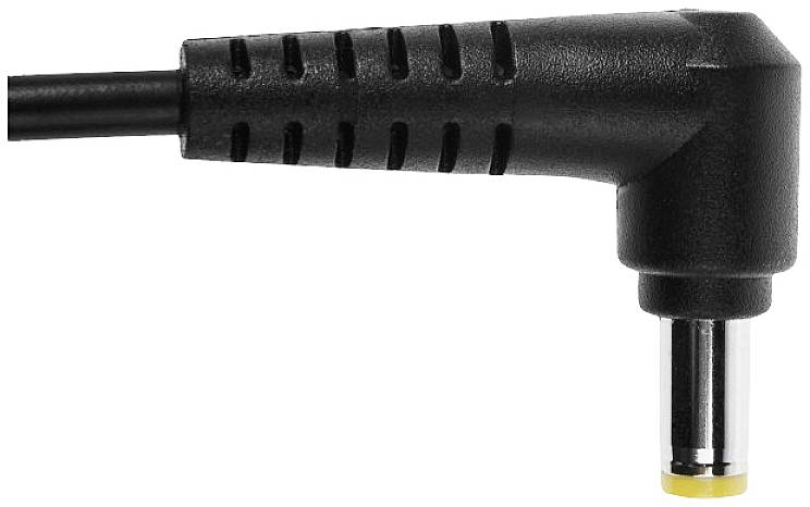 Ein schwarzes Netzteilkabel mit einem rechtwinkligen Stecker. Der Stecker hat ein metallisches Ende mit einem gelben Ring.