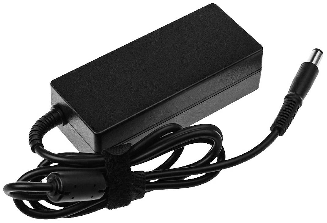 Schwarzes Laptop-Netzteil mit Kabel und Stecker, auf weißem Hintergrund.