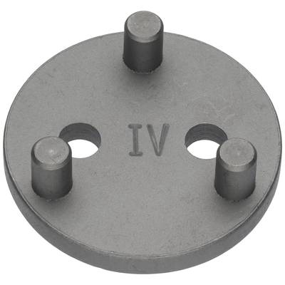 Runde Metallplatte mit drei Stiften und zwei Löchern, markiert mit 'IV' in der Mitte.