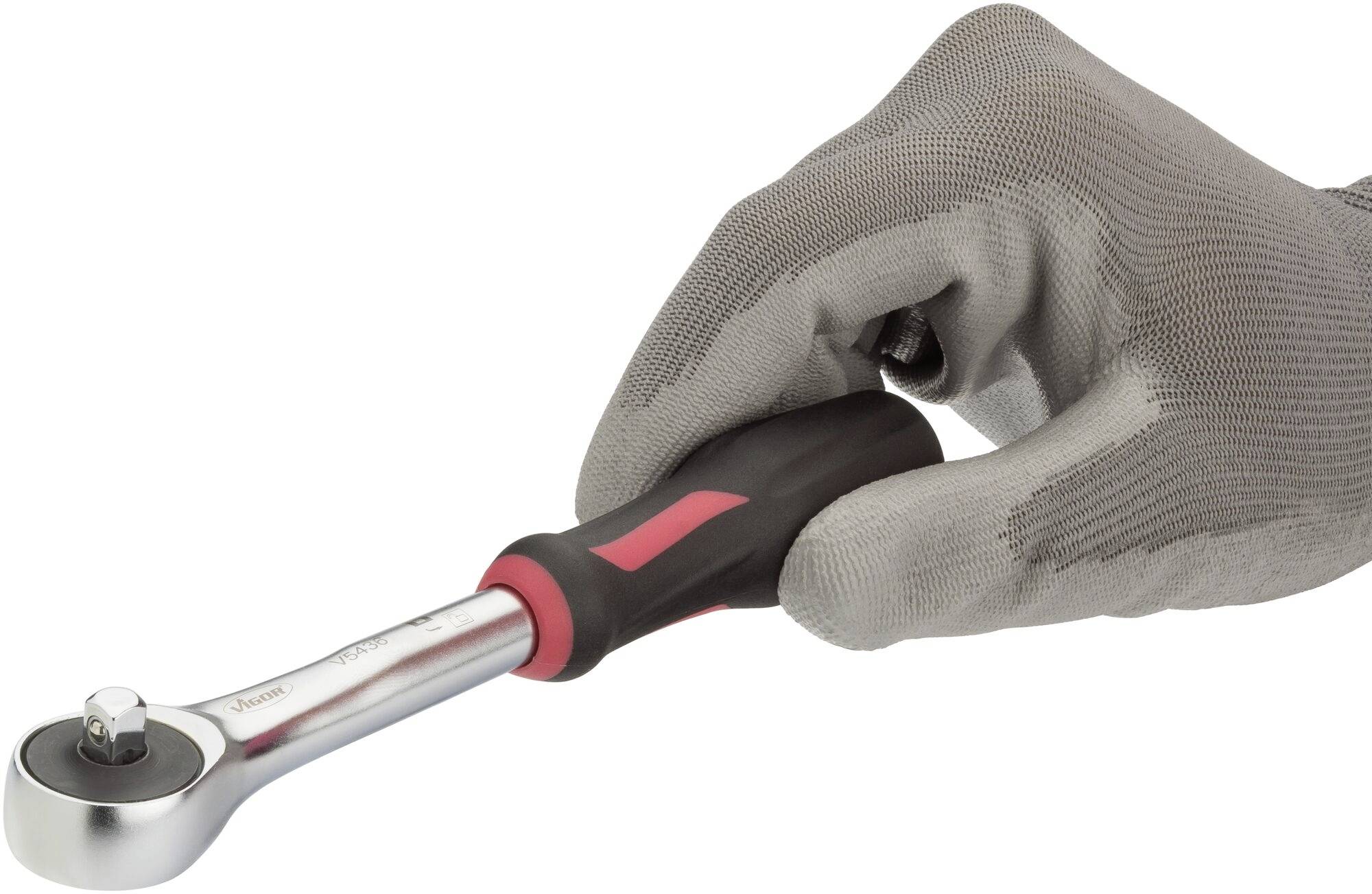 Hand in grau schattiertem Handschuh hält Ratsche.