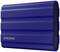 Eine blaue externe SSD-Festplatte mit dem Logo 'Samsung' auf der Vorderseite. Sie hat ein schlankes, geripptes Design.