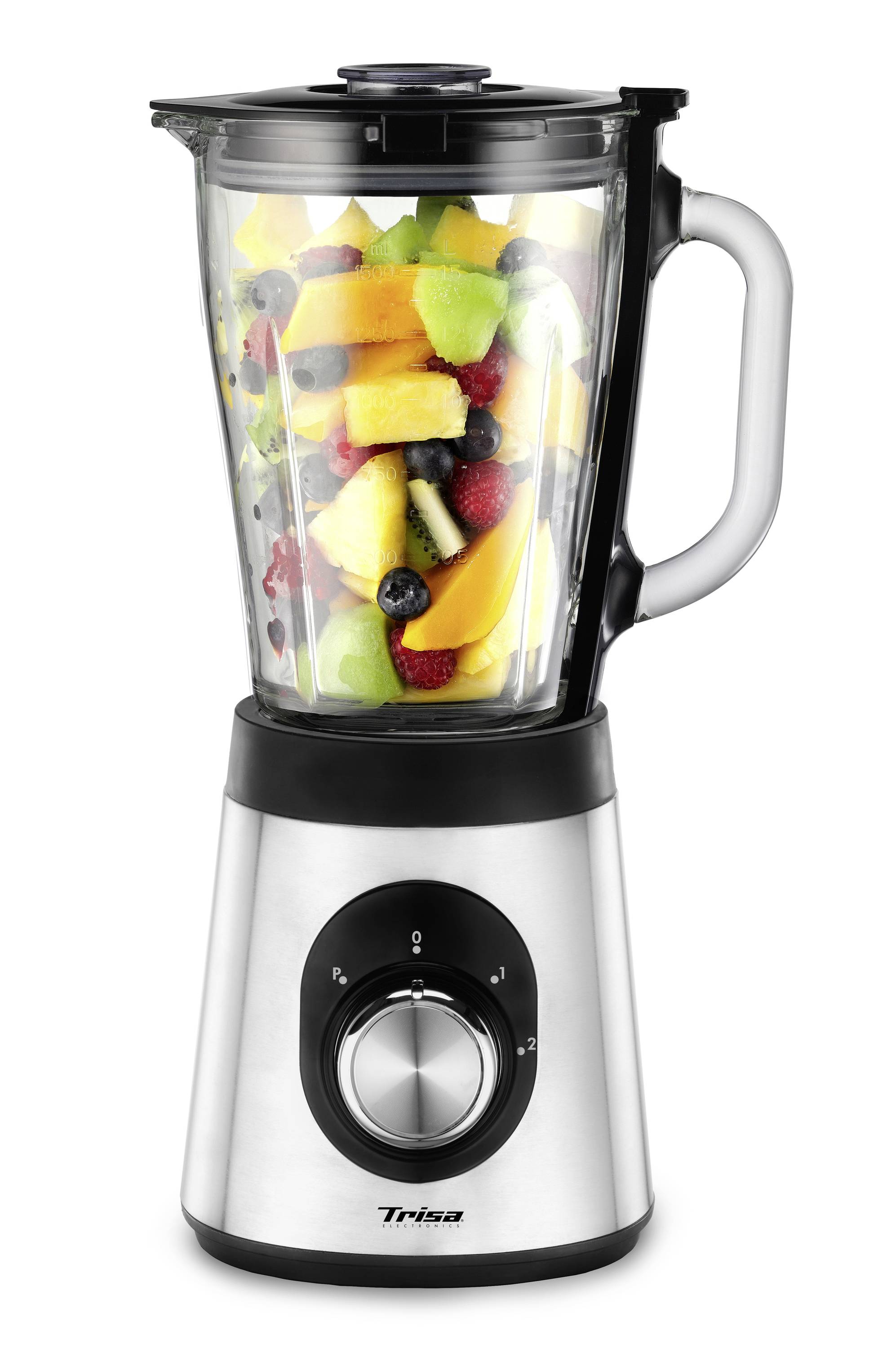 Ein silberfarbener Mixer mit schwarzem Deckel, gefüllt mit verschiedenen geschnittenen Früchten wie Melone, Kiwi und Beeren.