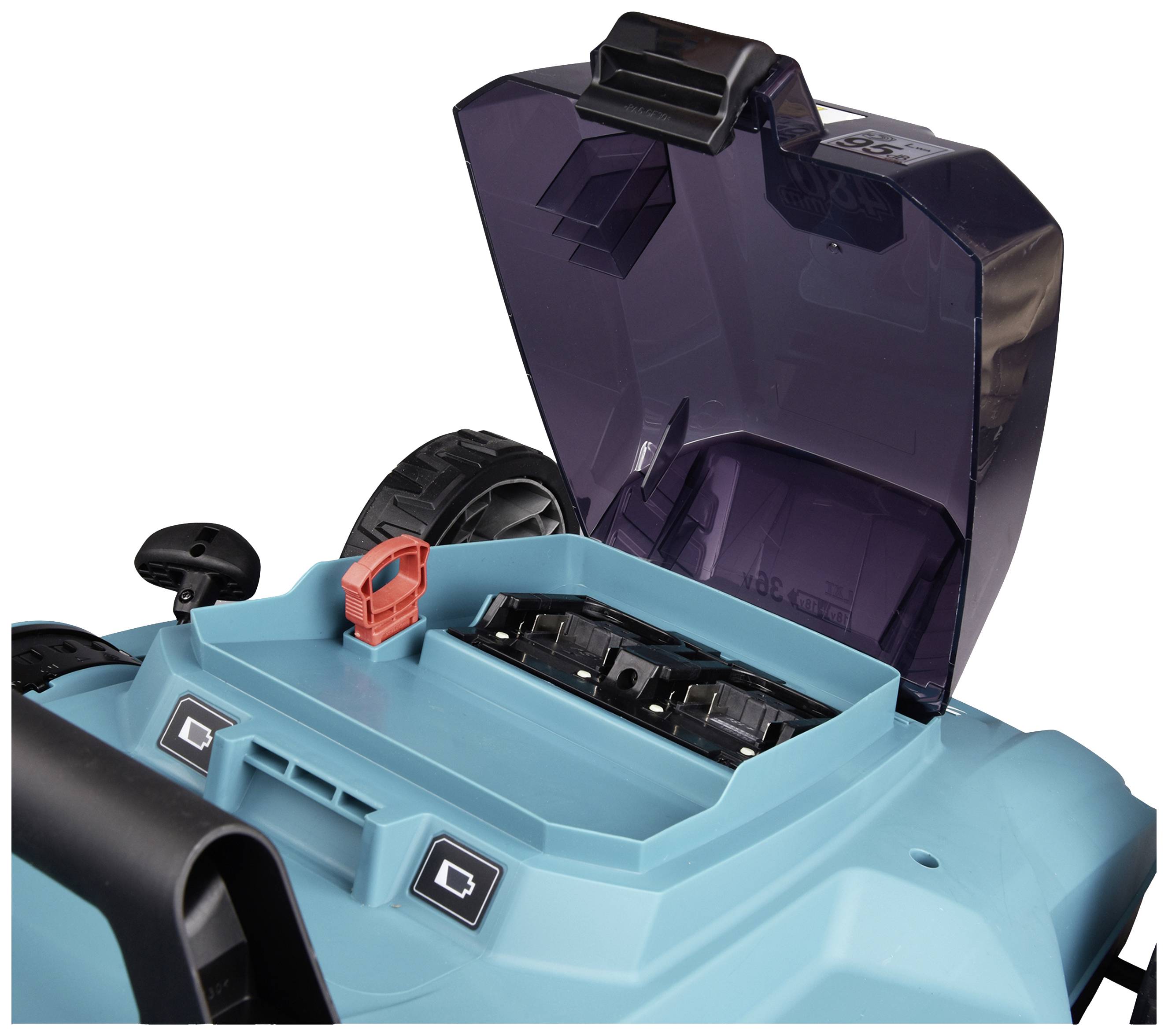 Ein geöffneter Batteriefachdeckel eines Rasenmähers, zeigt Batterieplätze und einen roten Sicherheitsschalter.