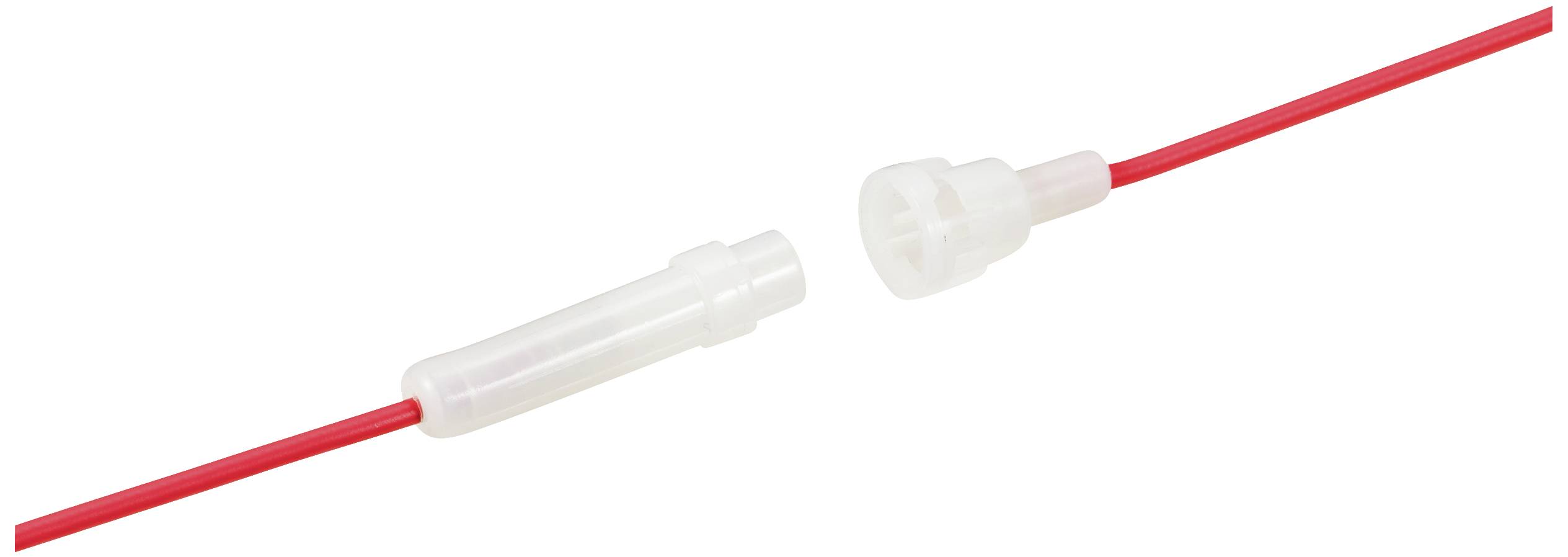 Stecker und Buchse eines roten Drahtes, getrennt voneinander, auf hellem Hintergrund.