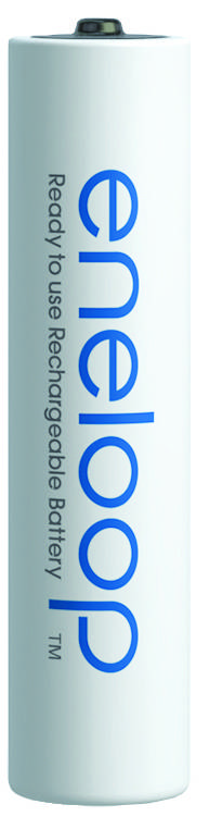 Weiße Eneloop-AA-Batterie mit blauem Logo und der Aufschrift 'Ready to use Rechargeable Battery'.