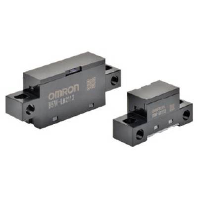 Zwei schwarze elektronische Bauteile, auf denen 'OMRON B5W-LB2112' steht. Sie sind in rechteckiger Form und haben Montagelöcher an den Seiten.