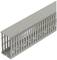 Kabelkanal in Grau mit geschlitzten Seiten zur Kabelführung, rechteckige Form. Ideal zur Organisation und Schutz von Kabeln.