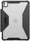 Harter schwarzer Schutzrahmen um ein iPad Pro mit sichtbarem Apfel-Logo und Markenname 'UAG' auf der Seite.