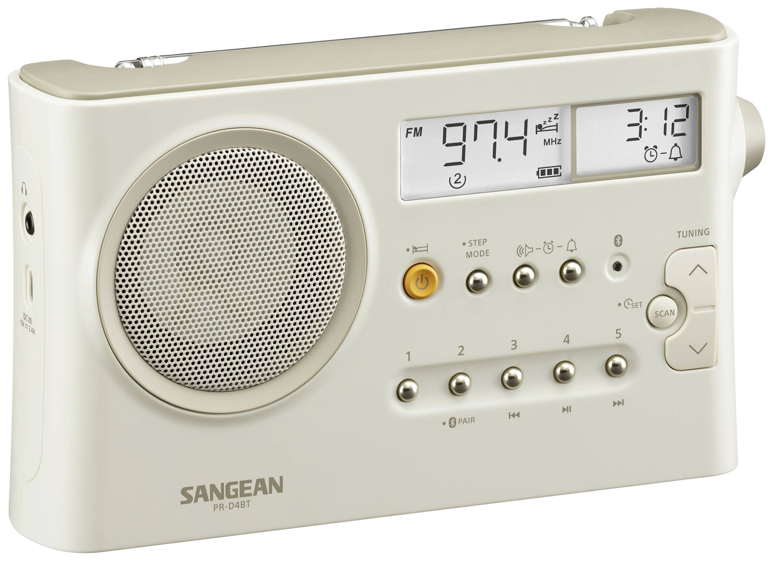 Ein tragbares, cremefarbenes Radio mit Lautsprecher links, Frequenzanzeige '97.4 MHz' und Uhrzeit '3:12'. Markenname unten.