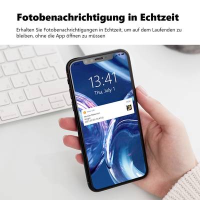 Ein Smartphone zeigt eine Benachrichtigung an: 'Lifekeeps Detection - Unbekannte Person erkannt' mit Datum und Uhrzeit.