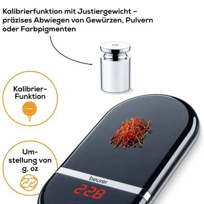 Digitale Küchenwaage mit Gewürzen darauf, daneben ein Kalibriergewicht. Text: 'Kalibrierfunktion', 'Umstellung von g/oz'.