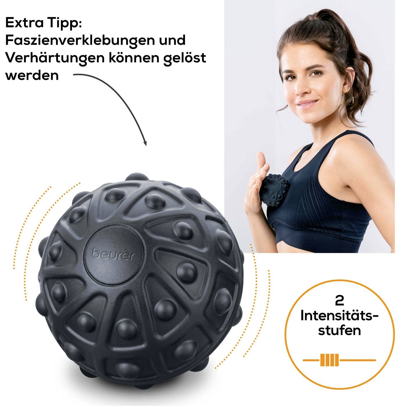 Eine Frau benutzt einen Massageroller für den Brustbereich. Text auf Deutsch besagt: 'Extra Tipp: Faszienverklebungen und Verhärtungen können gelöst werden'. 링 Intensitätsstufen' ist angegeben.