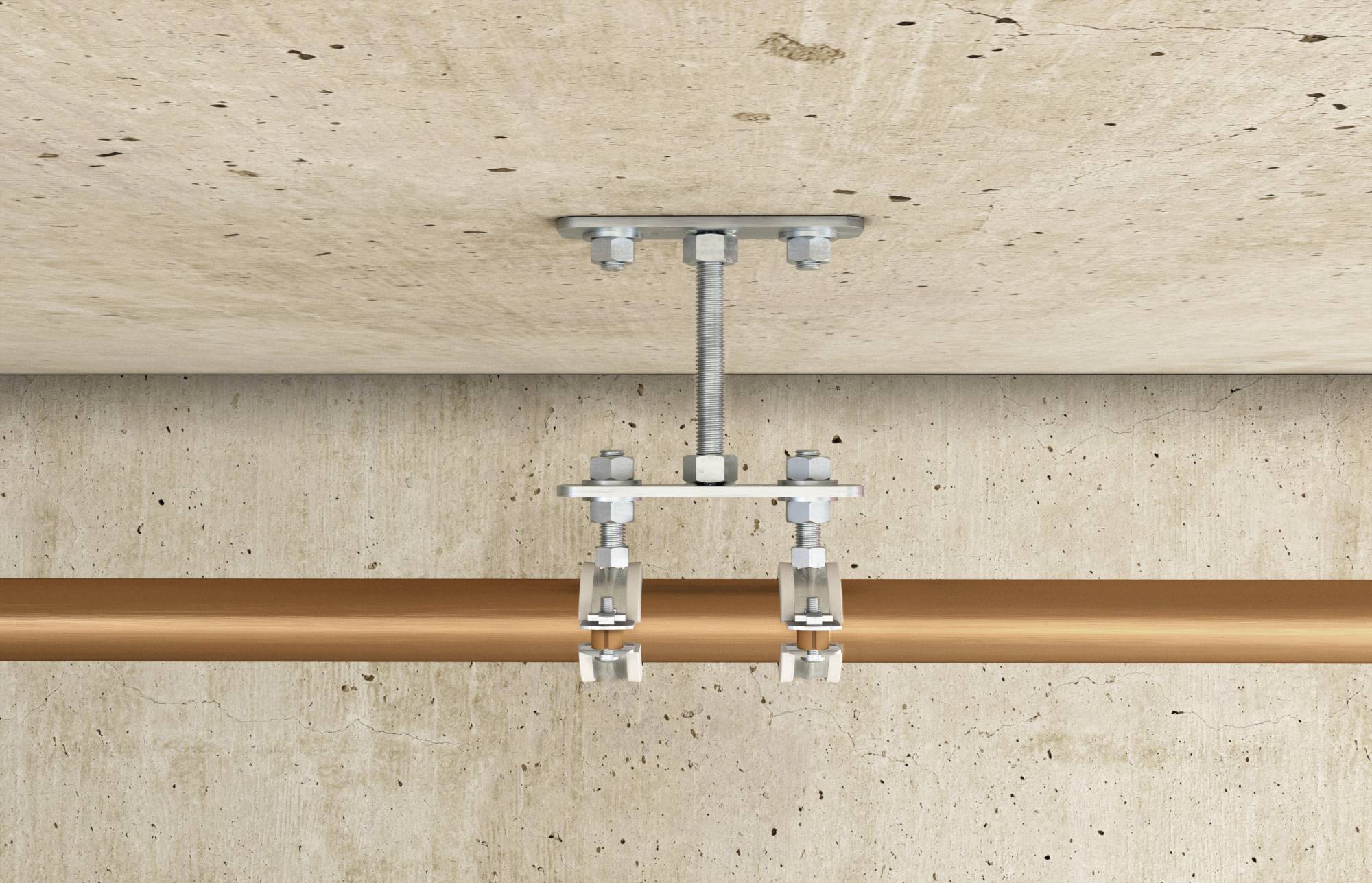 Kupferrohr, das mit Metallhalterungen an einer Decke befestigt ist, zeigt typische Installationsweise in Gebäuden.