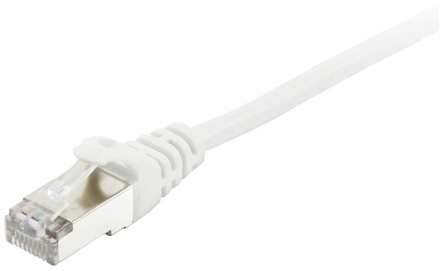 Ein weißes Ethernet-Kabel mit einem RJ45-Stecker, verwendet für Netzwerkverbindungen und Datenübertragungen.