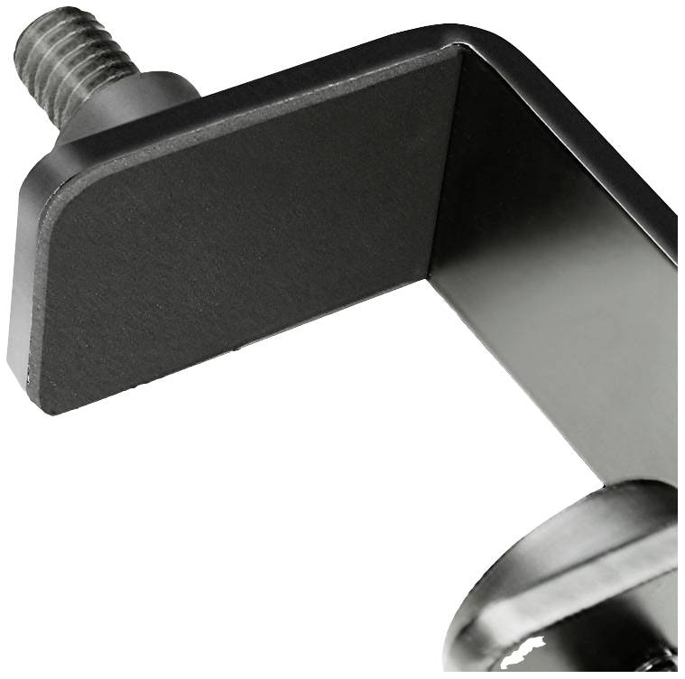 Eine Nahaufnahme einer schwarzen Metallhalterung mit Schraube, die an ein größeres Teil befestigt wird.