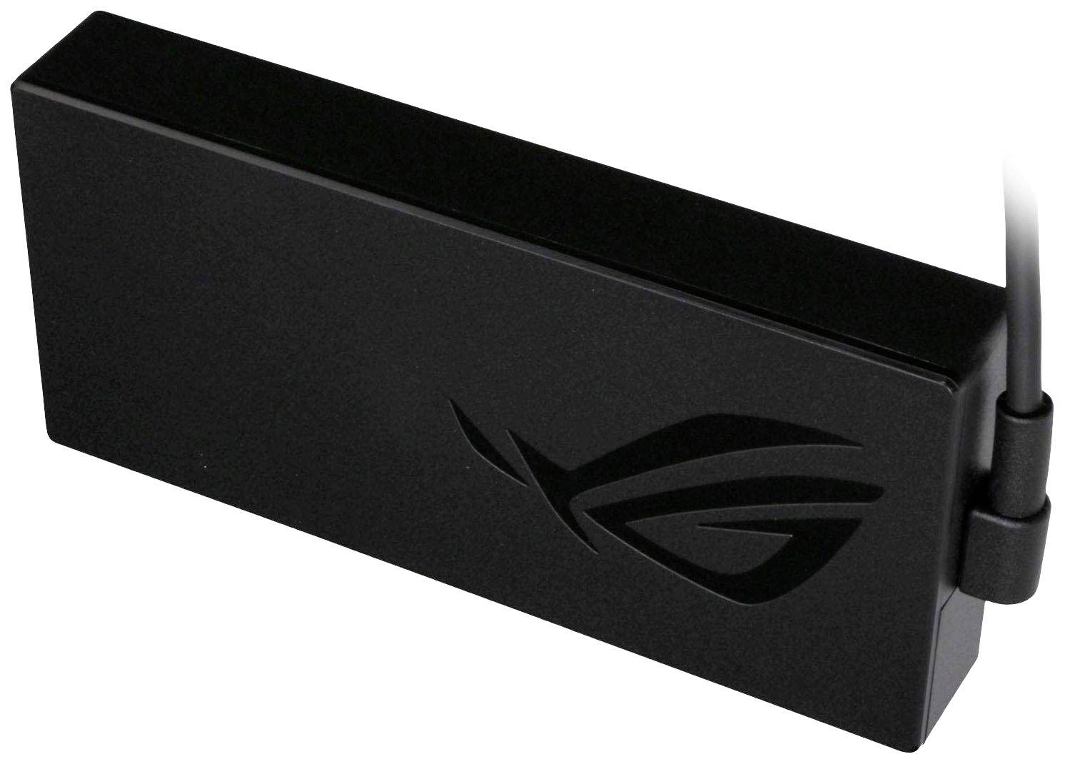 Ein schwarzes rechteckiges Gerät mit einem minimalistischen Logo, möglicherweise ein elektronisches Zubehörteil, mit einem Kabelanschluss rechts.