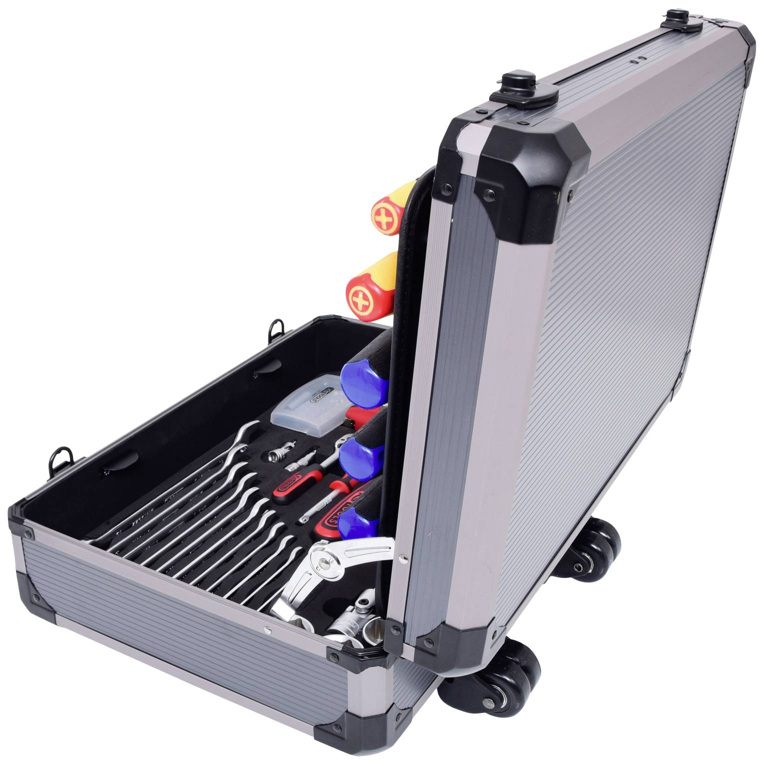 Silberner Werkzeugkoffer mit geöffnetem Deckel zeigt geordnete Schraubenschlüssel und bunte Schraubendreher im Inneren.