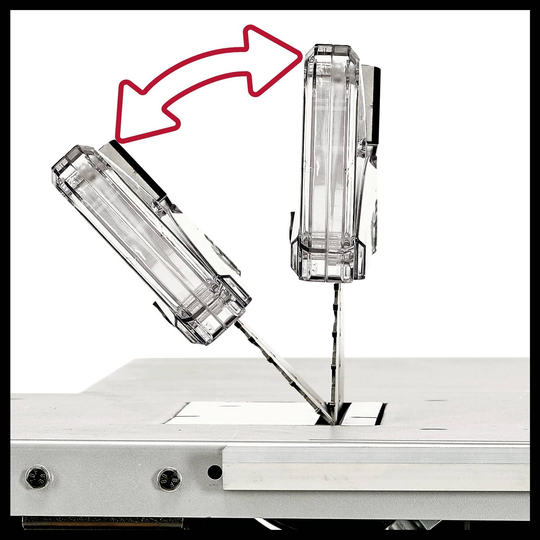 Ein Mechanismus, der eine vertikale Drehbewegung eines transparenten Behälters darstellt, gezeigt durch einen roten Doppelpfeil.