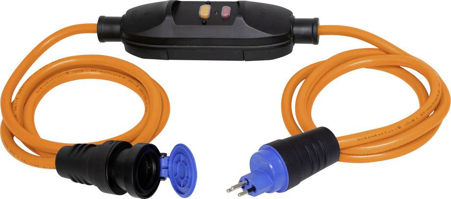 Ein orangefarbenes Verlängerungskabel mit Schutzschalter und zwei Steckern: einer schwarz mit blauer Kappe, der andere schwarz mit großem Stecker.